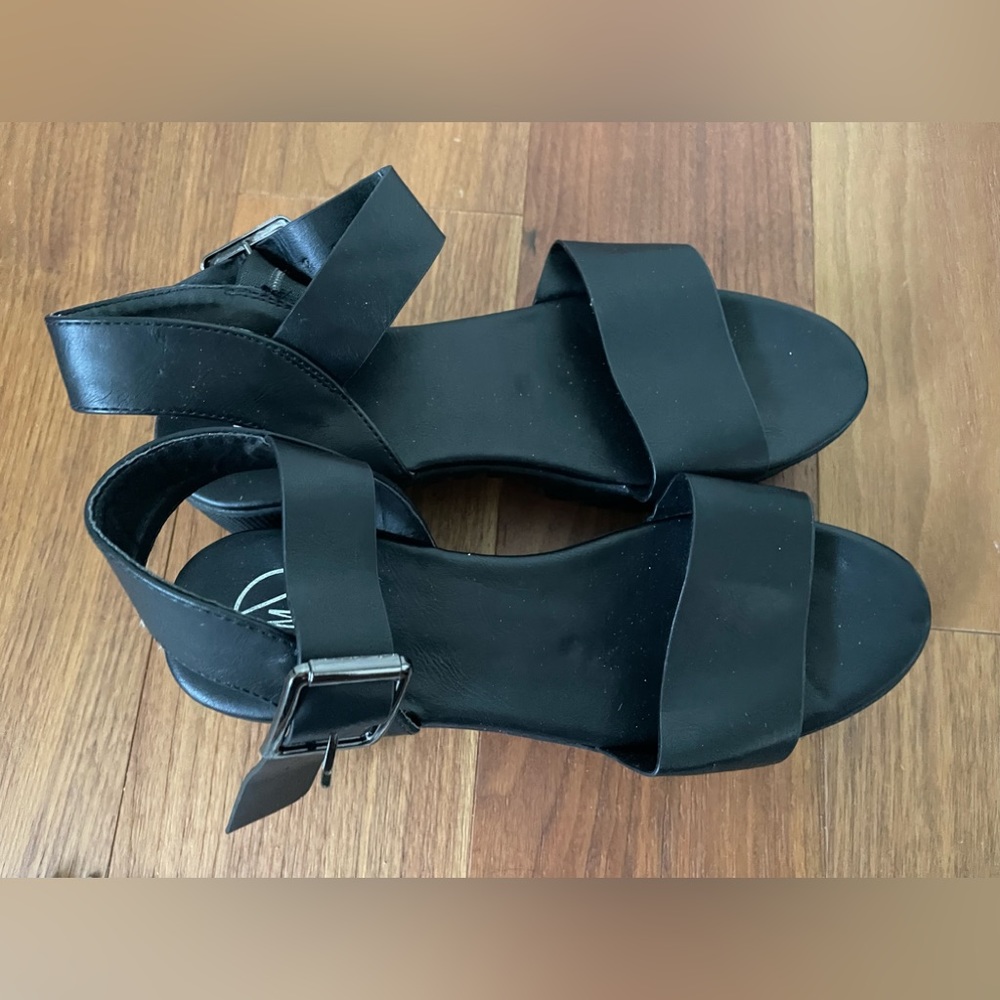 ASOS Black Pump